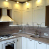 Дизайн угловой кухни AlvaLine с двумя рядами верхних шкафов  (72 + 36 см)