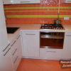 Дизайн белой кухни 6 кв.м с ярким фартуком (20 фото + цена и отзыв)