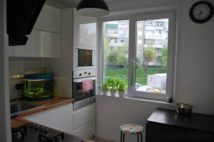 Дизайн угловой белой кухни 6 кв.м в Минске (13 фото)
