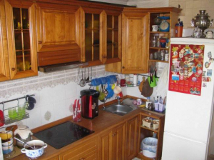 Дизайн угловой кухни из массива 12 кв. м (17 фото)