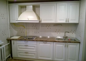 Белая прямая кухня из массива ясеня (5 фото)