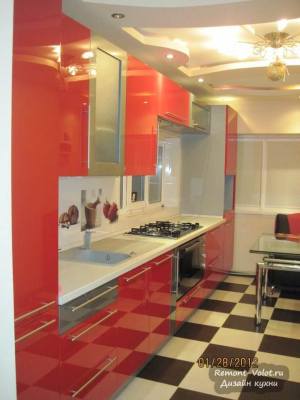 Красная кухня с барной стойкой в Симферополе (3 фото + цена и отзыв)