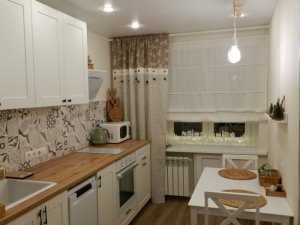 Стильная белая прямая кухня 8 кв м с гарнитуром из Икеа: фото До и После
