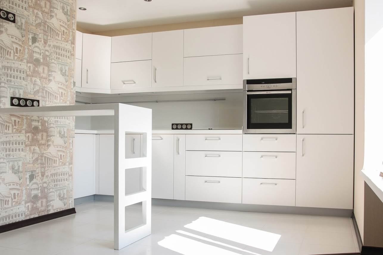 Белая кухня: дизайн и свежие идеи оформления