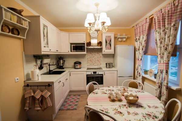 Кухня в сите Прованс: 99 фото, сочетаем обои и шторы