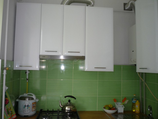 Маленькая кухня 5-6 кв.м с газовой колонкой. 12 вариантов дизайна