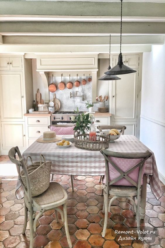 Характерные черты интерьера кухни в стиле прованс фото красивых оформлений
