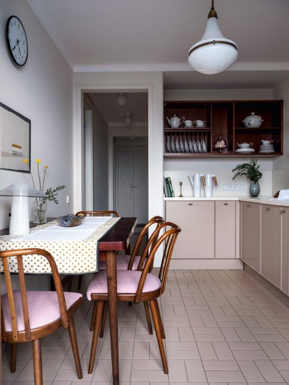 Какую плитку выбрать на пол на кухню: советы и примеры оформления. Как выбрать современную и надежную напольную плитку для кухни: производители, виды, дизайн