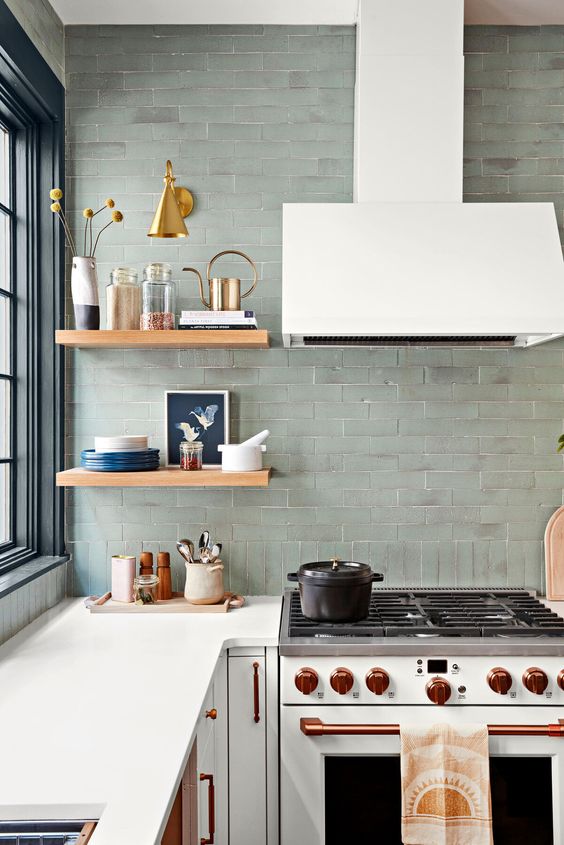 Фартук из плитки: 20 идей по дизайну кухни и ванной